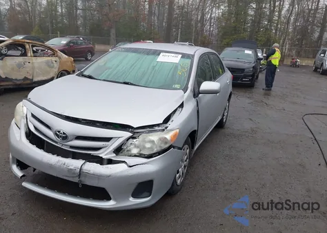 2011 Toyota Corolla Le из США, поврежденный, VIN JTDBU4EE7B9152879